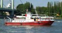 Motor Segelboot mit Motorschaden trieb gegen Alte Liebe bei Koeln Rodenkirchen P070
